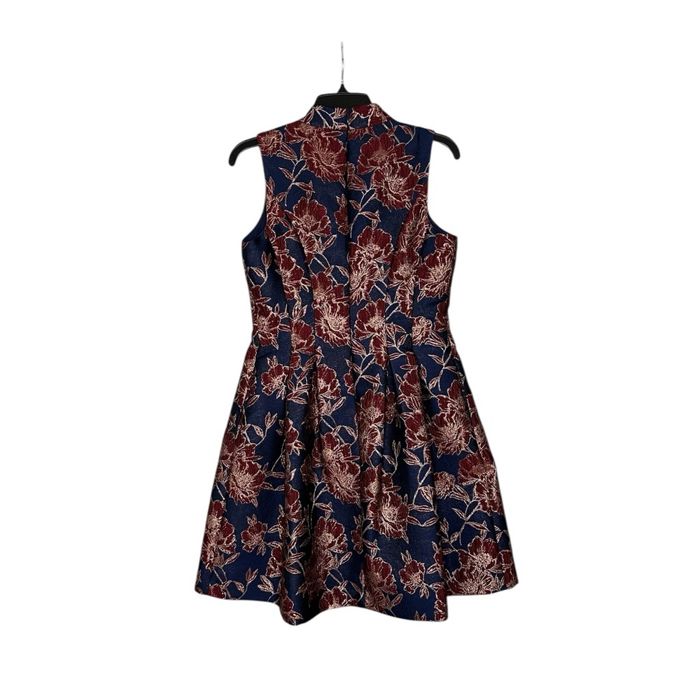 Vince Camuto Navy and Burgundy Floral Jacquard Fit-and-Flare Dress. Sz: 6 - Picture 7 of 9